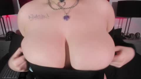 CherryMeloon online show from April 2026 03:51:01 AM