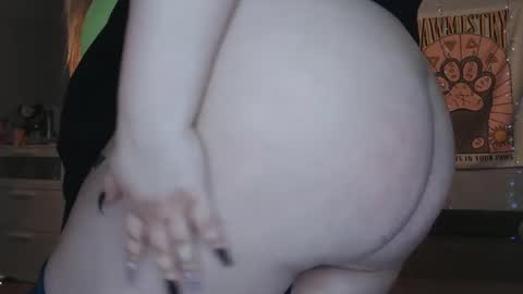 Snapshot of cherryxgirlll chatting on December 2024 06:36:01 AM CherryXGirlll online show from December 2024 06:36:01 AM