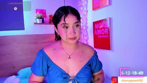 Snapshot of cherryyquen chatting on May 2026 09:32:01 PM Cherry Queen online show from May 2026 09:32:01 PM