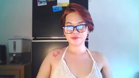 Snapshot of chesca_sweetie chatting on February 2026 03:05:02 AM chesca online show from February 2026 03:05:02 AM