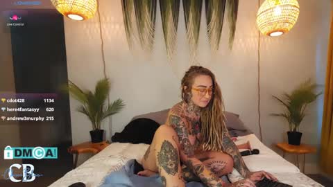 Snapshot of cheviblue chatting on January 2025 05:48:01 PM Chevi Blue online show from January 2025 05:48:01 PM