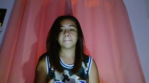 Snapshot of chiara_20 chatting on November 2025 07:52:02 PM Airam online show from November 2025 07:52:02 PM