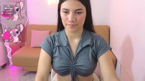 Snapshot of chiara_tay chatting on March 2025 03:40:01 AM Chiara online show from March 2025 03:40:01 AM