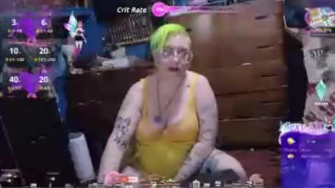 Snapshot of chiaroscurosiren chatting on July 2026 06:00:01 AM CurvySiren online show from July 2026 06:00:01 AM