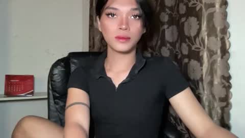 Snapshot of chichay_addams chatting on February 2026 01:59:01 PM Addams online show from February 2026 01:59:01 PM