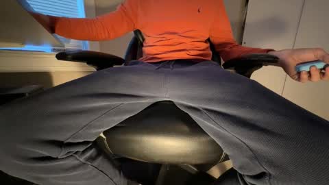 chiefgyro online show from November 2025 10:09:02 PM