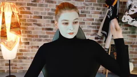 Bella online show from September 2025 05:12:01 AM