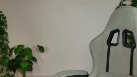 Bella online show from April 2026 09:40:01 AM