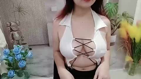 Snapshot of chillylove chatting on October 2025 12:33:02 AM Jani online show from October 2025 12:33:02 AM