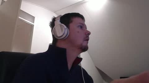 chillzonecam online show from February 2026 06:15:01 PM