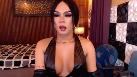 Franching Lee online show from August 2026 10:33:02 PM