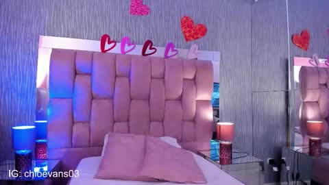 Chloe online show from September 2025 11:37:01 AM