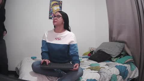 Snapshot of chloe_hotx chatting on February 2025 01:35:02 AM Chloe and Danna online show from February 2025 01:35:02 AM