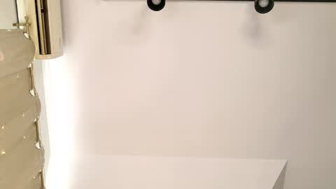 Chloe online show from February 2026 01:33:02 PM