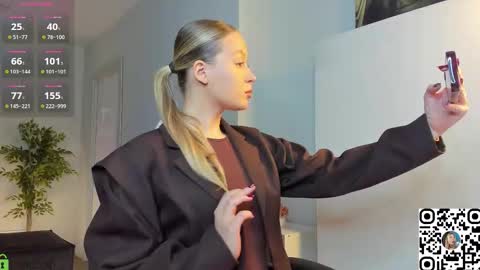 Snapshot of chloe_lov_ chatting on November 2025 12:57:01 AM Chloe Lov GTM2 Mon Tue Thu Sat Sun 0400am - 1030m online show from November 2025 12:57:01 AM