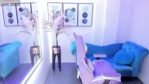 Chloe  online show from July 2026 11:50:01 AM