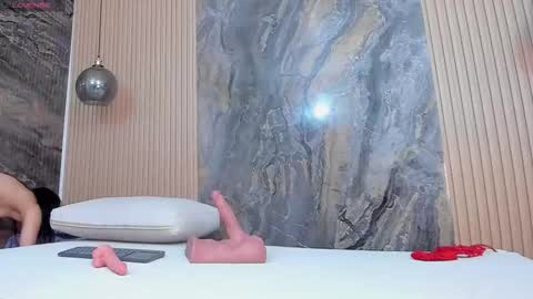  CHLOE  online show from September 2025 07:39:02 PM