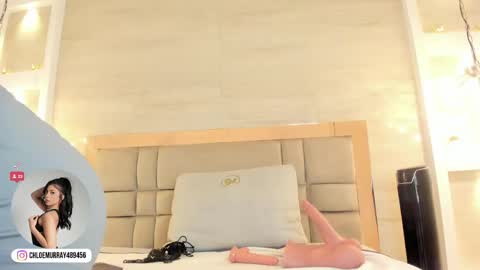 Snapshot of chloe_murray chatting on May 2026 11:51:02 AM CHLOE online show from May 2026 11:51:02 AM