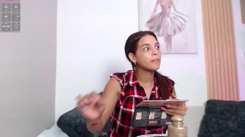 chloe_peach_ online show from February 2026 12:11:01 PM