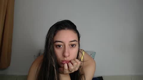 Chloe  online show from September 2025 05:26:03 PM