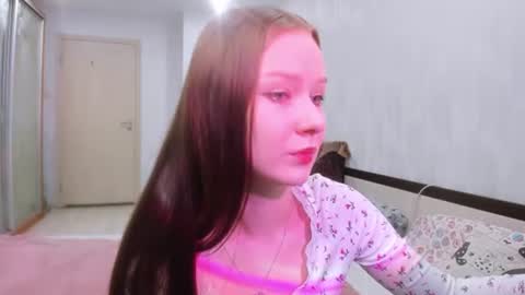 Snapshot of chloe_wifey chatting on November 2025 01:18:02 PM chloe wifey online show from November 2025 01:18:02 PM