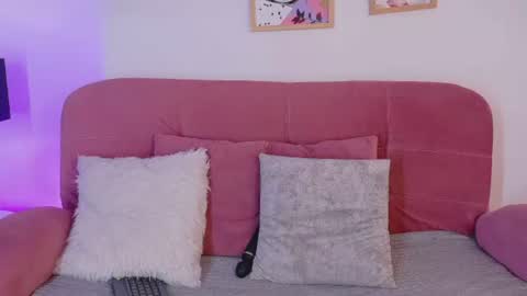 chloe_wilson7 online show from July 2026 12:48:02 PM