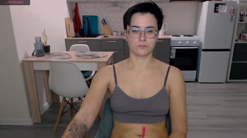 Snapshot of chloe_x_ chatting on December 2024 10:39:02 AM Eva and Sandra online show from December 2024 10:39:02 AM