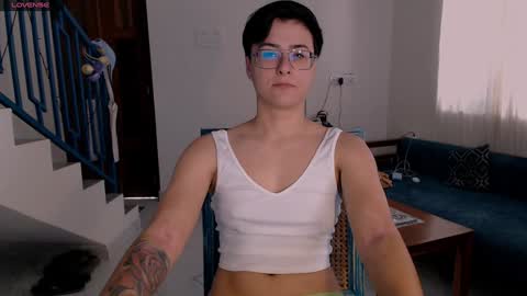 Snapshot of chloe_x_ chatting on January 2025 08:14:01 AM Eva and Sandra online show from January 2025 08:14:01 AM