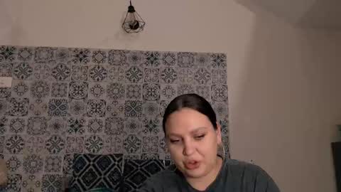 Snapshot of chloe_x_ chatting on February 2025 07:09:01 PM Eva and Sandra online show from February 2025 07:09:01 PM