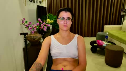 Eva and Sandra online show from May 2026 06:09:01 PM