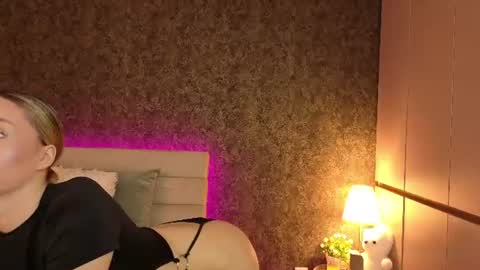 ChloeBelleX online show from July 2026 06:00:02 PM
