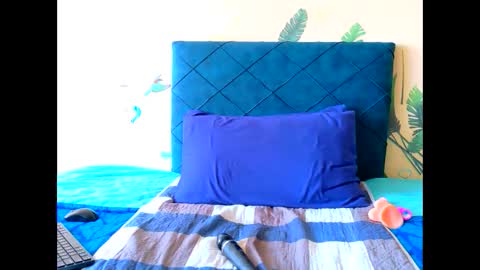 Chloe Chrome online show from October 2025 08:35:02 AM