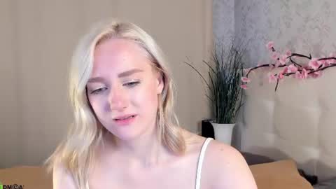Snapshot of chloedeccker chatting on June 2026 01:18:02 AM Chloe Deccker online show from June 2026 01:18:02 AM