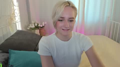 Snapshot of chloedeccker chatting on July 2026 01:05:02 AM Chloe Deccker online show from July 2026 01:05:02 AM