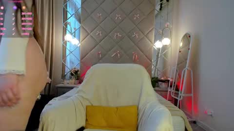 chloee white online show from March 2026 08:51:01 AM