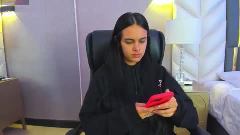  Chloe Harper  online show from January 2026 11:26:01 AM