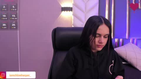  Chloe Harper  online show from July 2026 12:40:01 PM