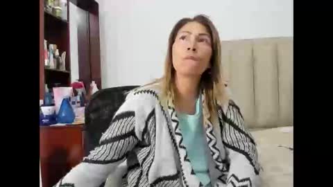 chloemiller   online show from January 2025 01:58:01 AM