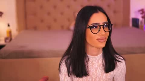 Chlo online show from March 2026 04:51:01 AM