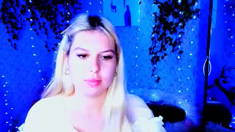 ChloeRicci online show from November 2025 02:57:02 PM