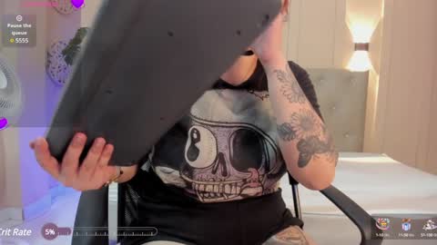 Snapshot of chloerossee chatting on February 2025 01:11:01 AM Chloe rosse online show from February 2025 01:11:01 AM