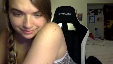 Chloe Lane online show from November 2025 11:37:01 PM