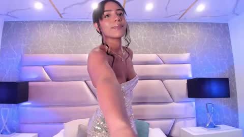 CHLOE  online show from January 2025 08:43:01 PM