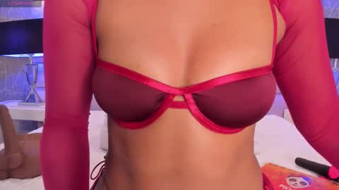 CHLOE  online show from November 2025 02:28:01 PM