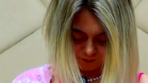 Chloe Vee online show from May 2026 05:35:01 AM