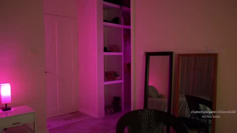 Chloe  online show from February 2025 11:45:01 PM