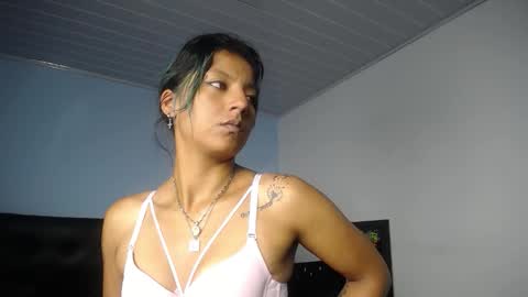 Snapshot of chloewills_ chatting on January 2026 12:29:02 PM chloewills_ online show from January 2026 12:29:02 PM