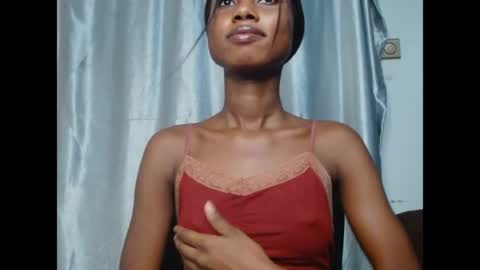 choco_petiteee online show from July 2026 11:47:02 AM