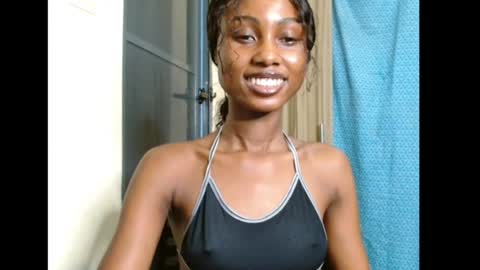 choco_petiteee online show from July 2026 12:20:01 PM