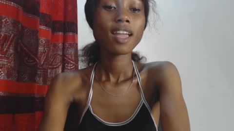 choco_petitqueen online show from December 2024 08:48:01 AM